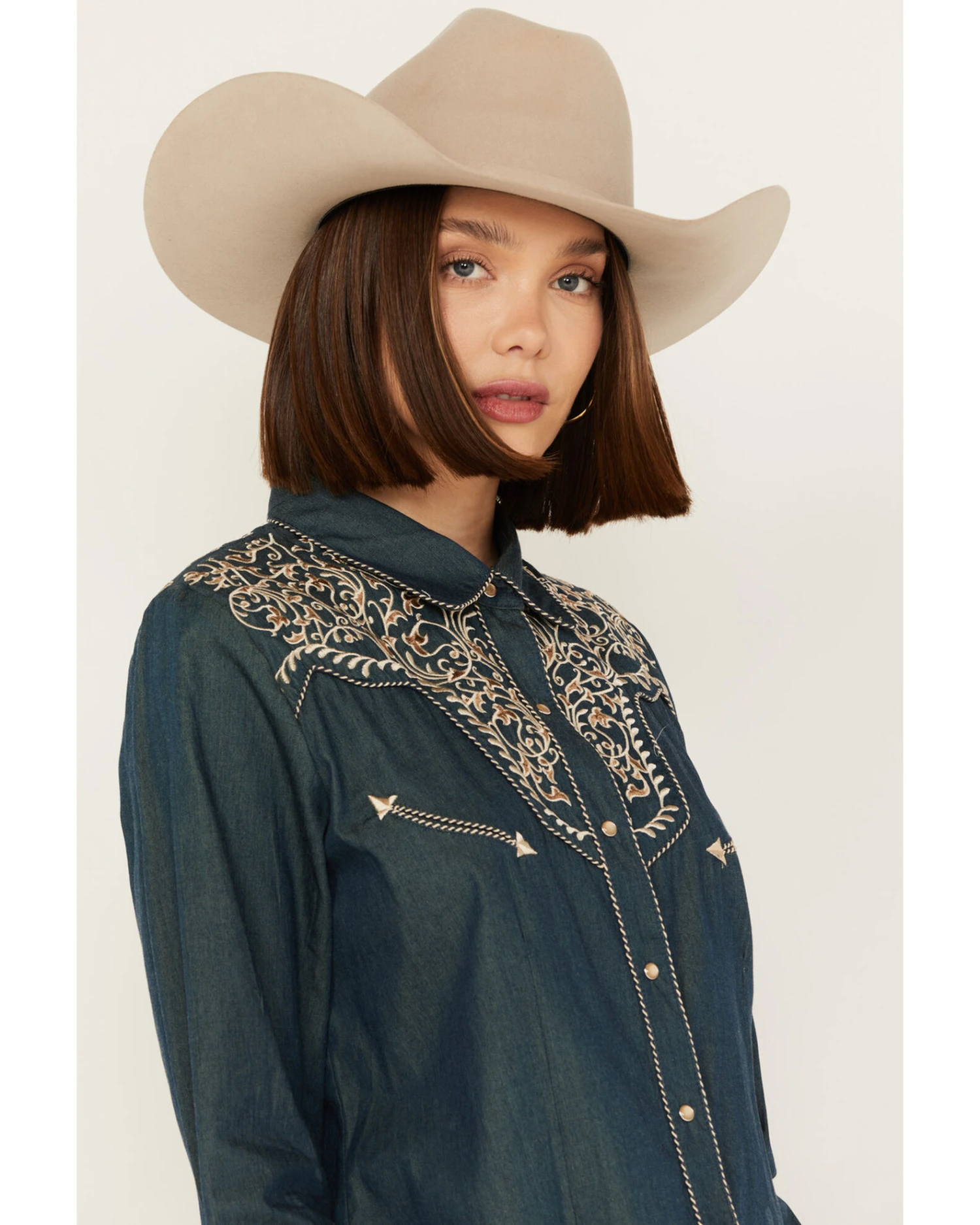 Scully Women's Vine Embroidered Long Sleeve Pearl Snap Western Shirt - Image 3