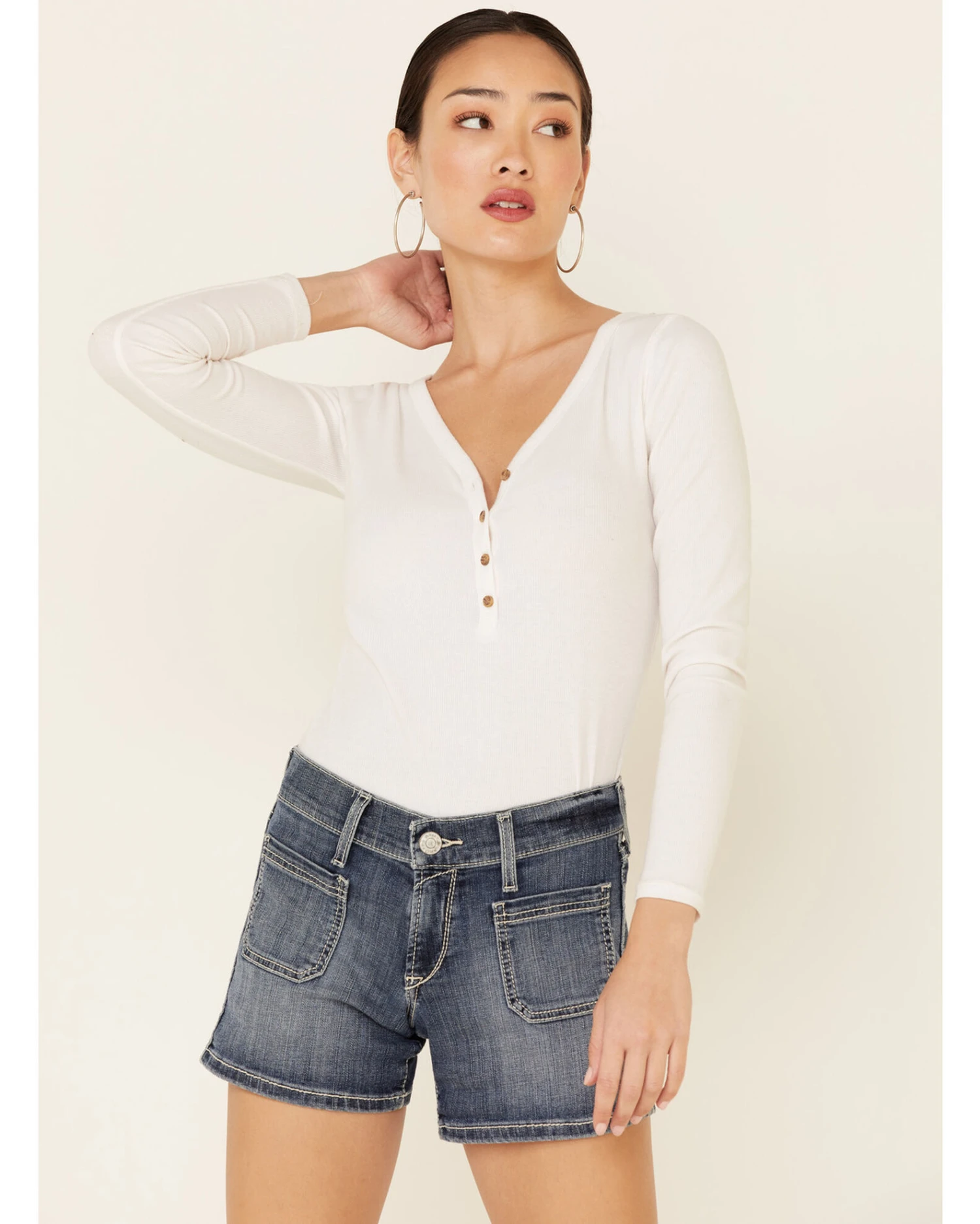 Ariat Women's Mid Rise Boyfriend Shorts - Image 2