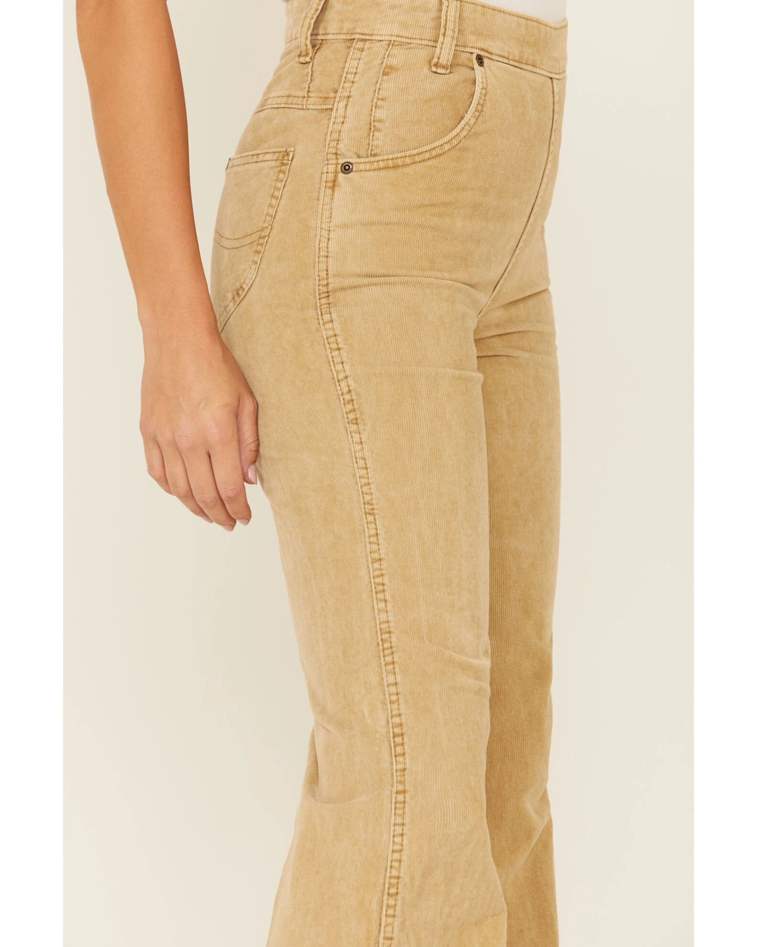 Lee Women's Corduroy High Rise Flare Jeans - Image 4