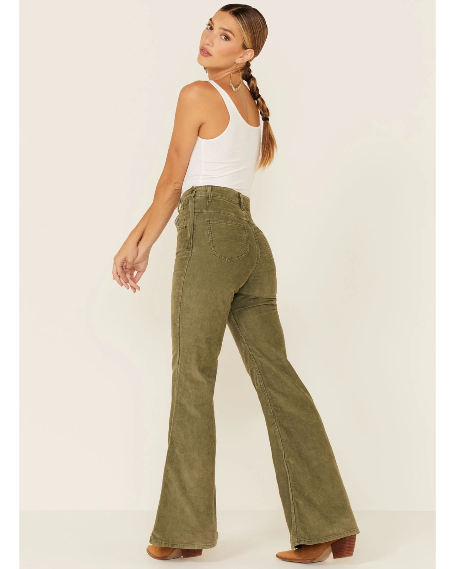 Lee Women's Olive Corduroy High Rise Flare Jeans - Image 4