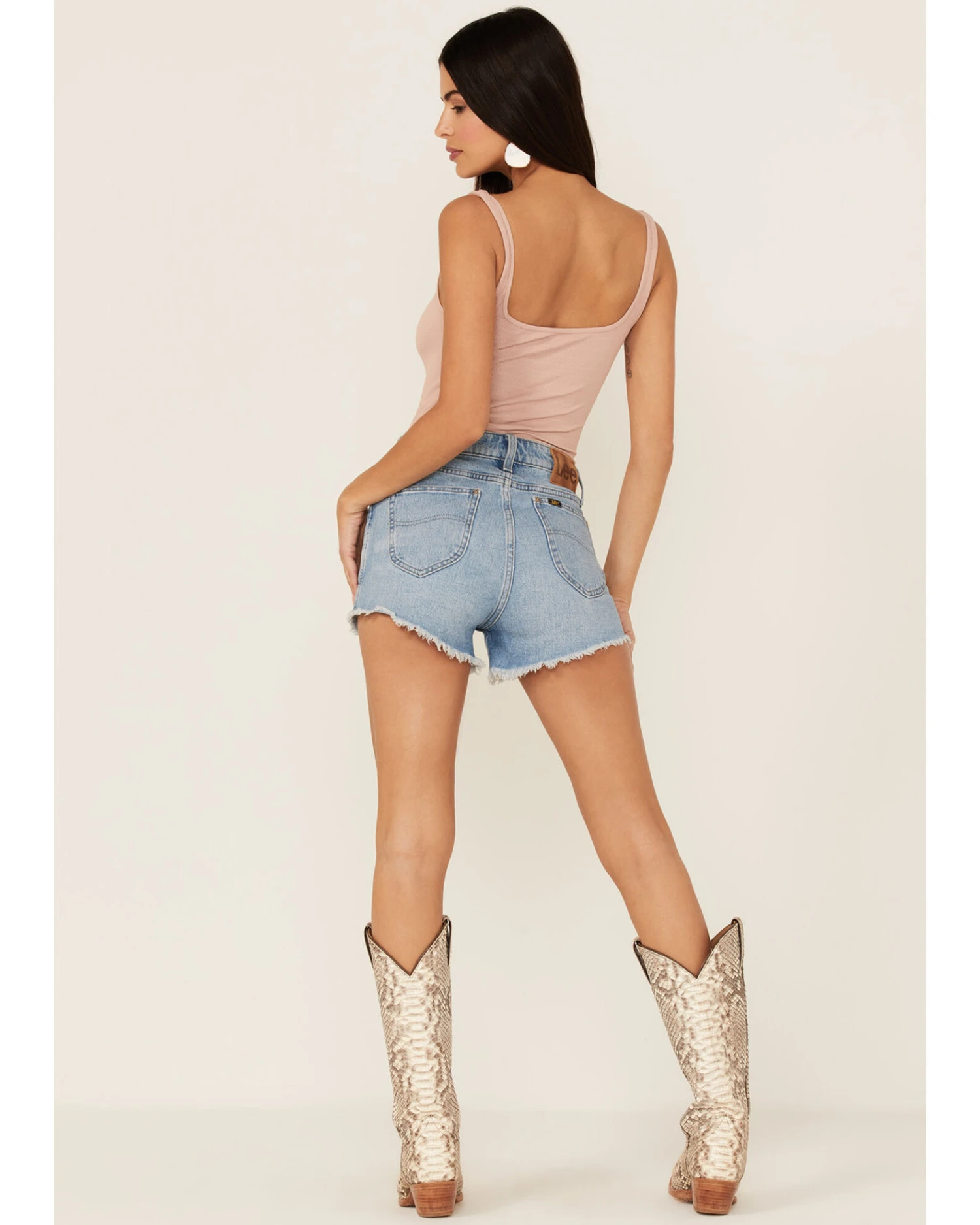 Lee Women's Dealers Choice Vintage Modern High Rise Cut Off Shorts