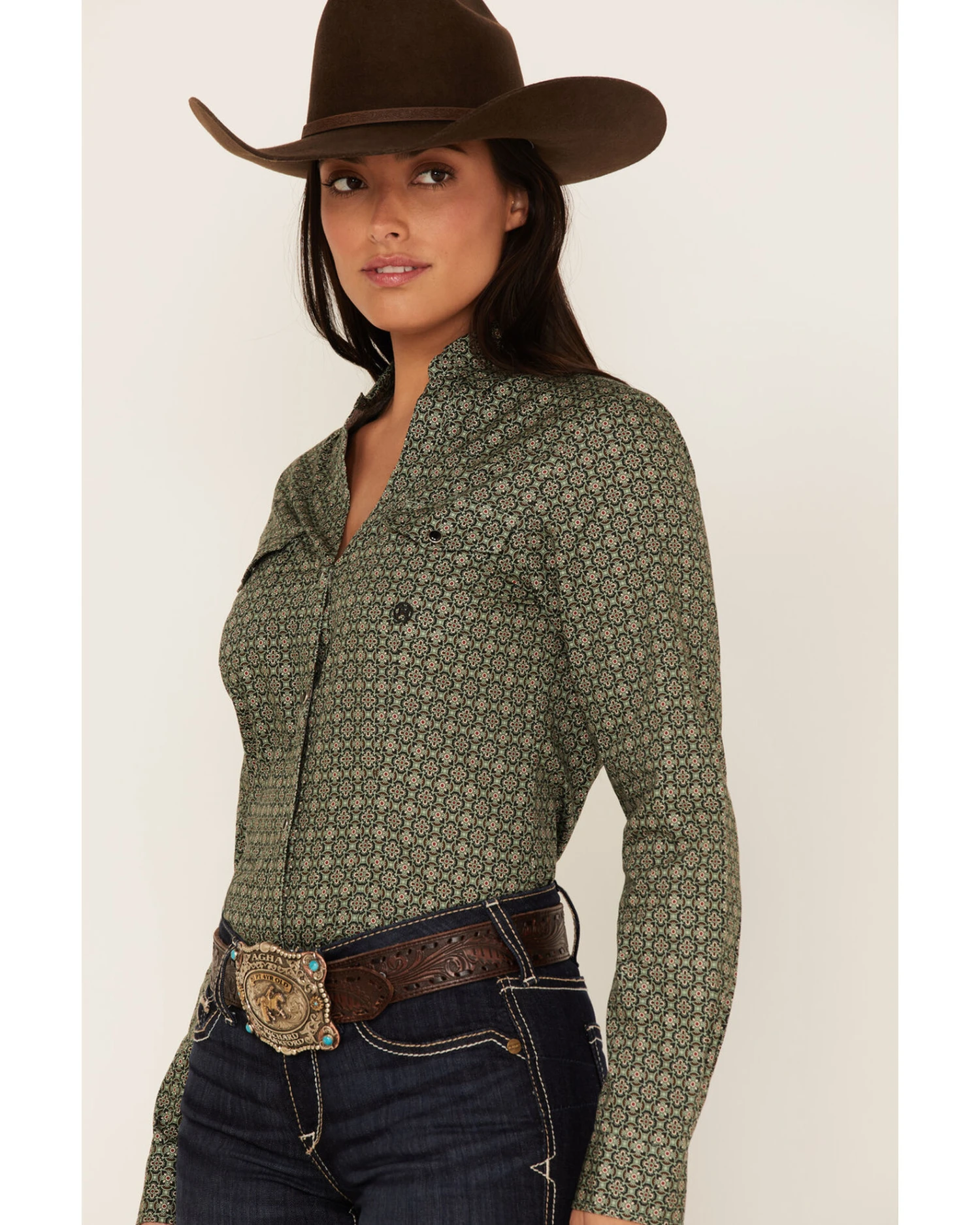Roper Women's Medallion Print Long Sleeve Snap Western Shirt - Image 3