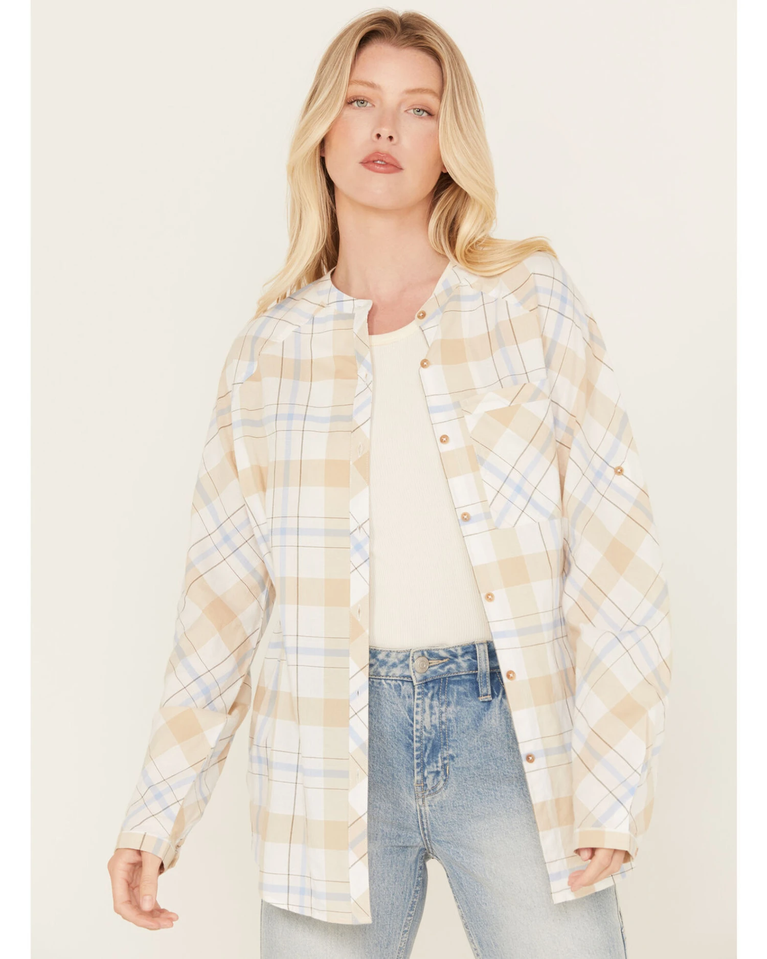 Cleo + Wolf Women's Oversized Plaid Print Button Up - Image 3