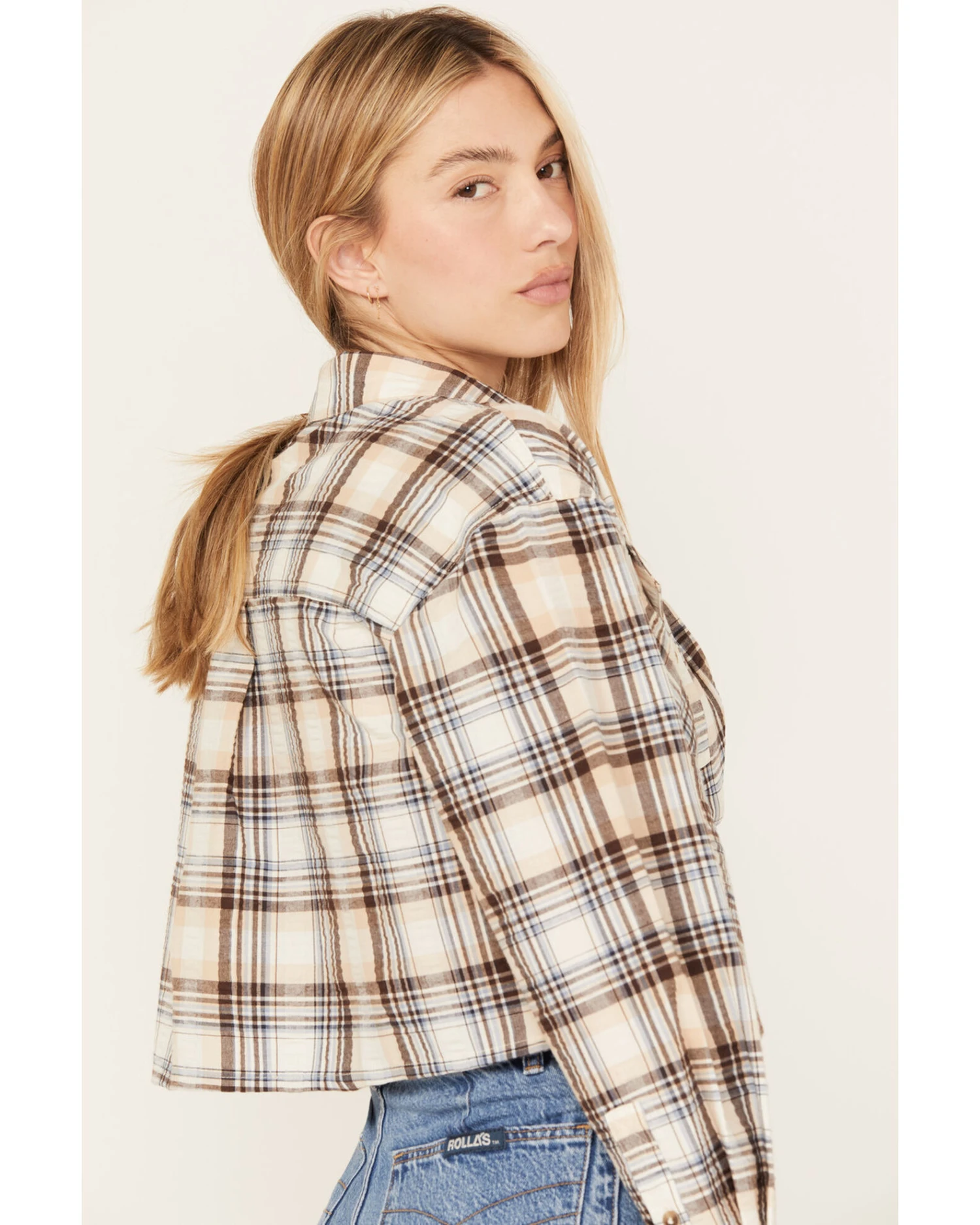 Cleo + Wolf Women's Plaid Print Cropped Shirt - Image 3