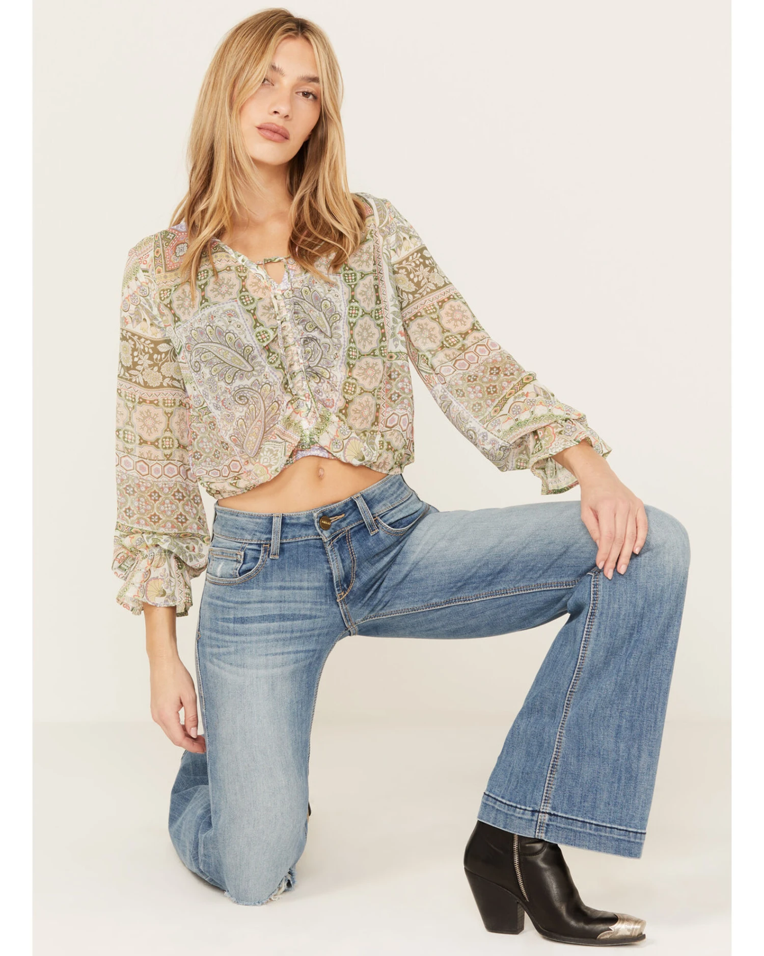 Shyanne Women's Long Sleeve Print Woven Tunic - Image 4