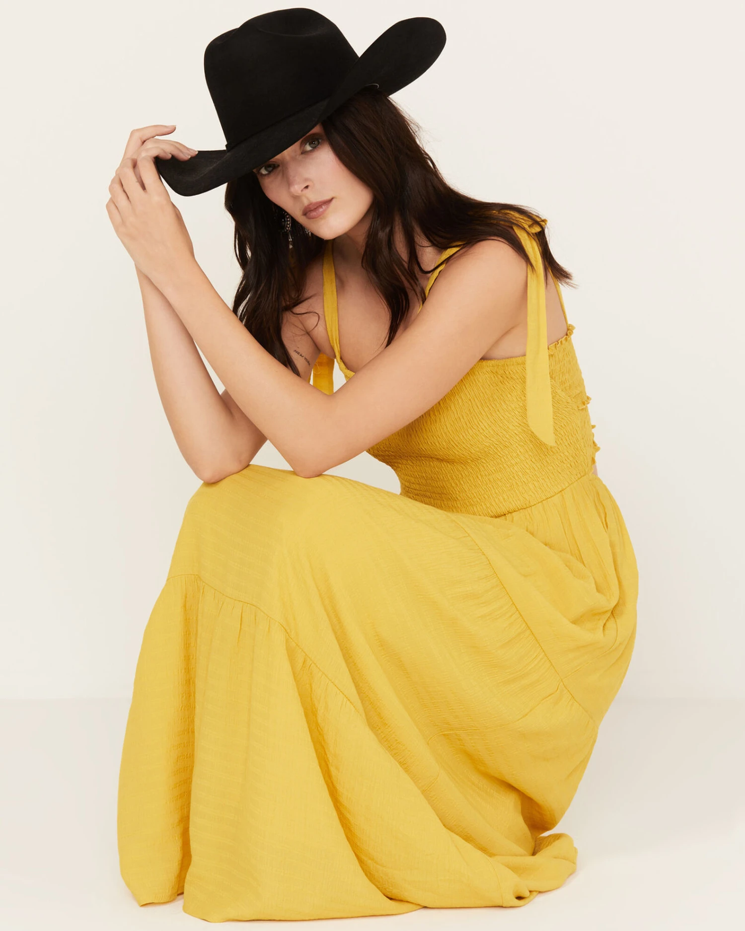 Yura Women's Sleeveless Tiered Dress